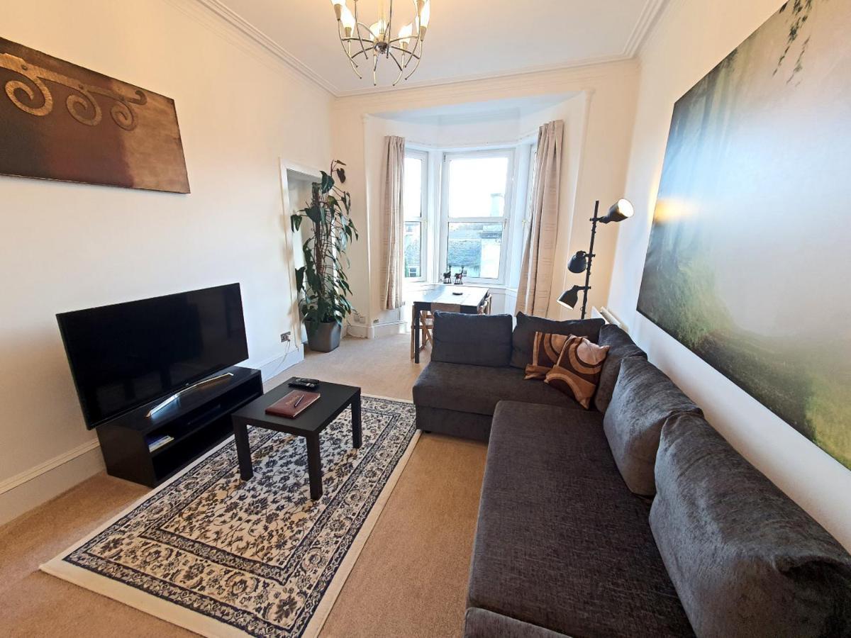 Dumbarton Hillview Apartment Bagian luar foto